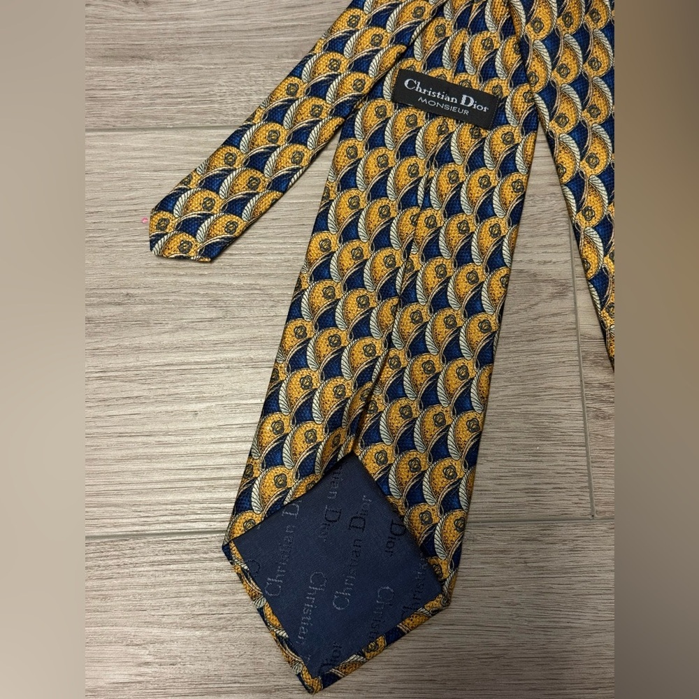 Dior Gold and Navy Geometric Silk Tie - Picture 4 of 6